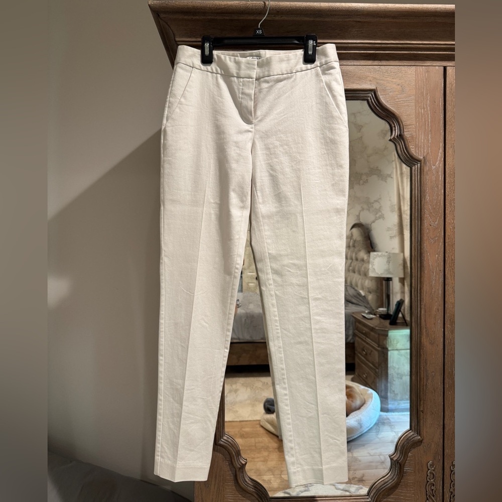Tahari Cream Ankle Cropped Pants